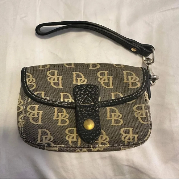 Vintage Dooney & Bourke Wristlet - Picture 1 of 4